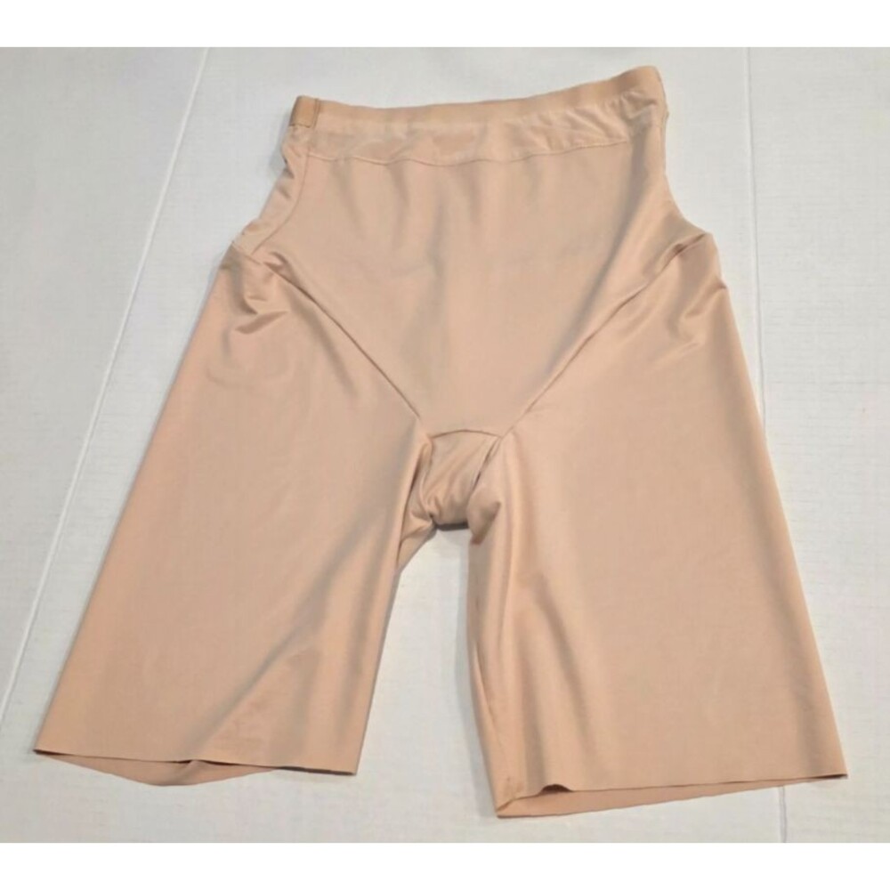 Maidenform High Waist Thigh Slimmer Shape Wear Beige Nude Size Medium NWOT